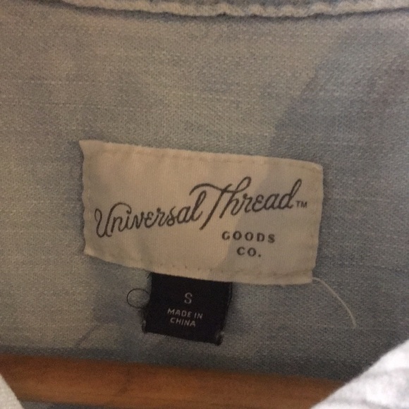 Target Universal Thread Light Blue Denim Sleeveless Top Small - Picture 2 of 6